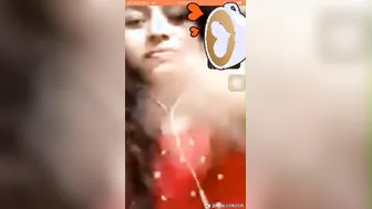 Expressive Bhabi Revealing Tits And Pussy On Video Chat