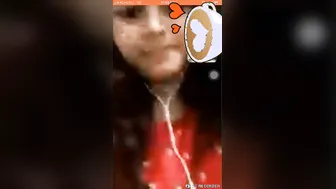 Expressive Bhabi Revealing Tits And Pussy On Video Chat