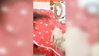 Expressive Bhabi Revealing Tits And Pussy On Video Chat