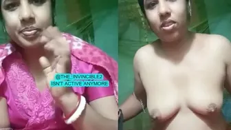 Village Bhabhi Fingering Her Pussy Live On Cam For BF