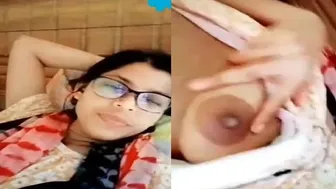 Innocent Bhabi Flashing Tits To Ex In Leaked Private Mms