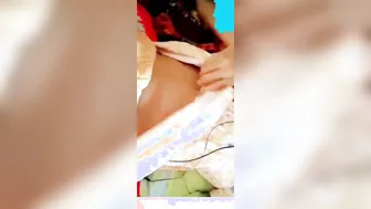 Innocent Bhabi Flashing Tits To Ex In Leaked Private Mms
