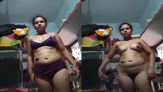 Divorced Bhabhi Stripping Down To Nothing In Her Private Footage