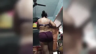 Divorced Bhabhi Stripping Down To Nothing In Her Private Footage