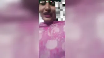 Soft Lipped Bhabhi Revealing Her Untouched Tits For The Camera