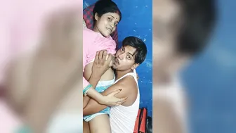 Married Woman Sucking Veggie Sellers Dick For Discount