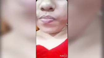 Married Bhabhi Showing Bare Boobs On Video Call To Lover