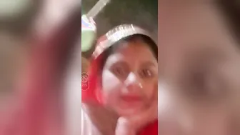 Village Bhabhi Exposing Her Big Tits In Leaked Private Footage