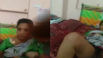 Bhabhi In Saree Getting Ready To Satisfy Her Client At The Hotel