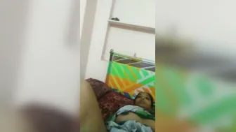 Bhabhi In Saree Getting Ready To Satisfy Her Client At The Hotel