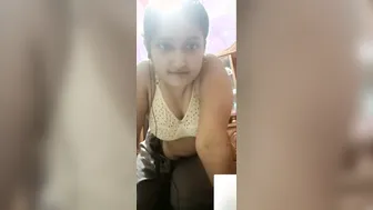 Sexy Bhabhi Doing Naughty Striptease Caught In Leaked Video