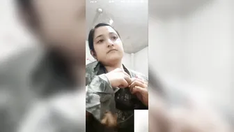 Sexy Bhabhi Doing Naughty Striptease Caught In Leaked Video