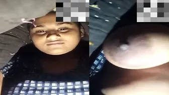 Village Slut With Huge Tits Videochatting Lover Nude