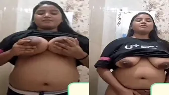Thick GF Spreading Pussy And Showing Her Round Tits