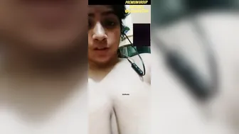 Cam Girl Flashing Her Huge Natural Boobs In Private Show