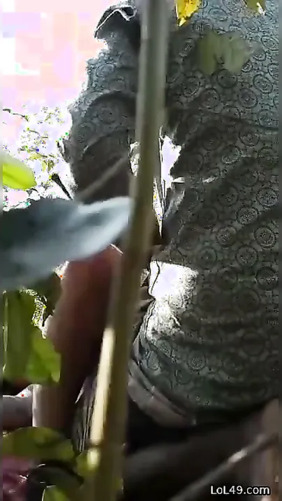 Village Slut Getting Railed Outside In The Open Fields