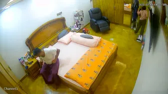 My Wife Bouncing That Big Ass While I Watch Her Fuck