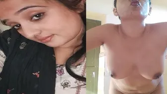 Hot GF Showing Off Her Tits Naked For Me