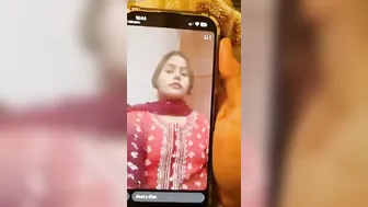 Tamil Girl Shows Off Her Massive Tits In Private Video