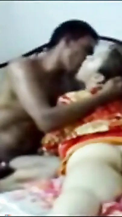 Indian aunty hidden livecam sex hardcore style with boyfriend