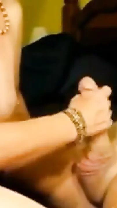 Aged desi sex episode bhabhi playing with large penis