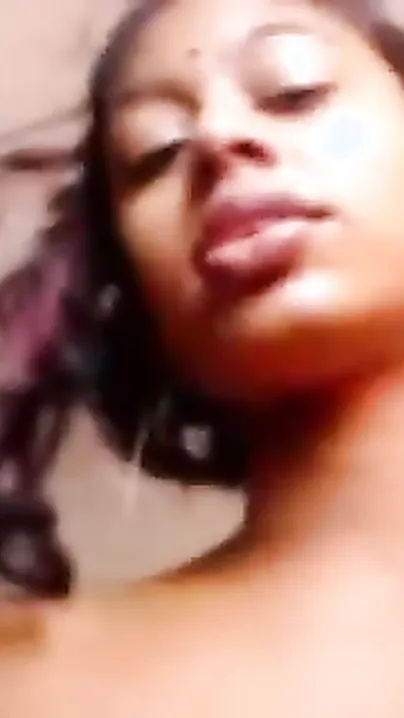 Desi mms Indian sex scandal of college girlfriend Vrinda