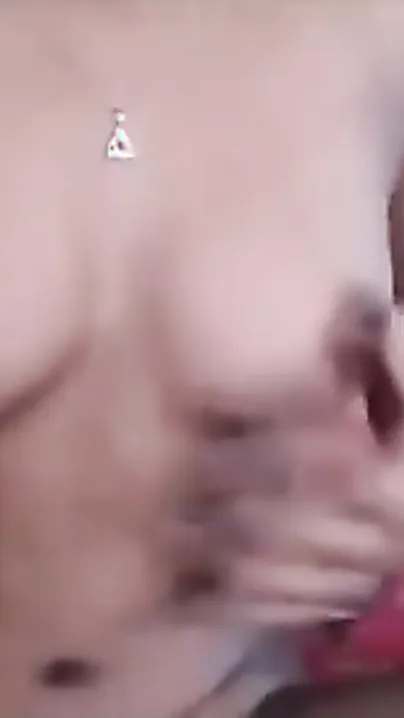 Desi mms home sex movie of big milk sacks Indian bhabhi Kamini leaked