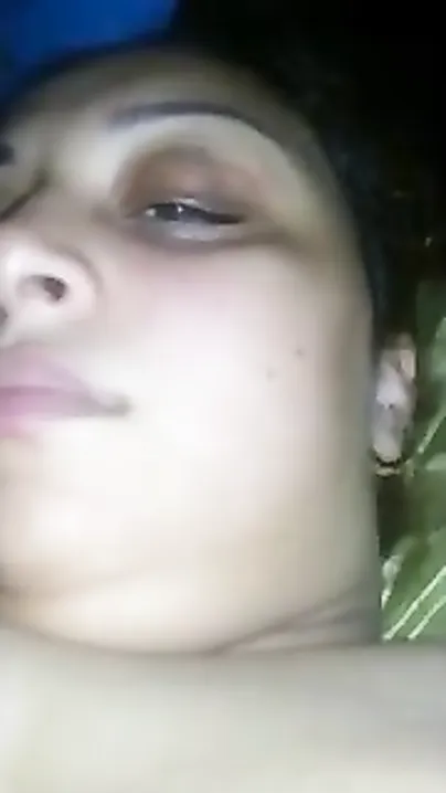 Desi Wife With Small Tits Perfect For Motorboating
