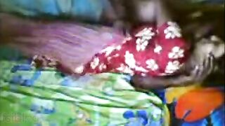Indian porn Telugu sex episode of desi aunty Sapna with neighbour