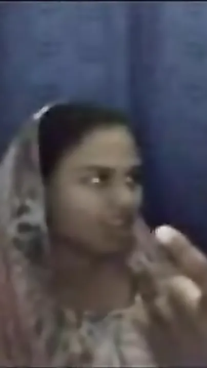 Married Woman Trading Tit Sucking for Cock Sucking