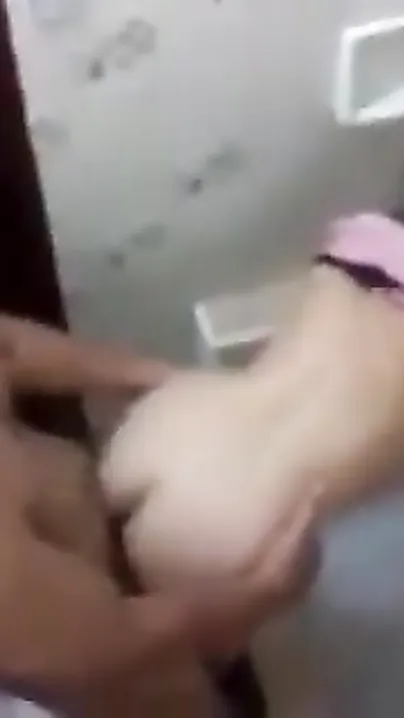 Perfect natural desi tits on amateur Indian girlfriend