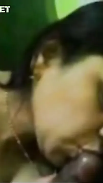 Indian Slut Wanting Strange Men Groping Her Body Rough
