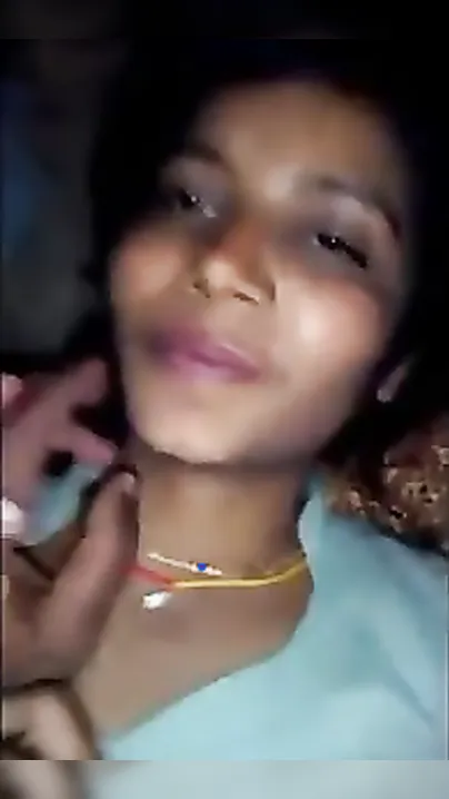 Horny Indian Slut Looking For Guys To Fuck Her Hard