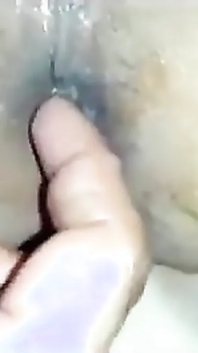 Amateur Desi Girlfriend Showing Off Her Thick Indian Ass