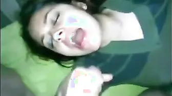 Pakistani sex movie of Muslim Karachi college beauty swallowing cum!