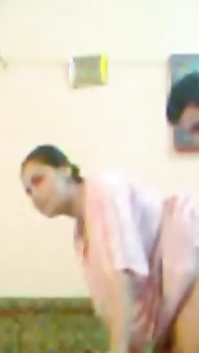 Pakistani aged Muslim wife doggy style home sex with lover