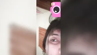 Newlywed Wife Fingering Herself For Her Lover On Cam