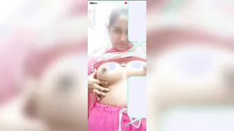 Cheating Wife Flashing Tits For Lover On Video Call