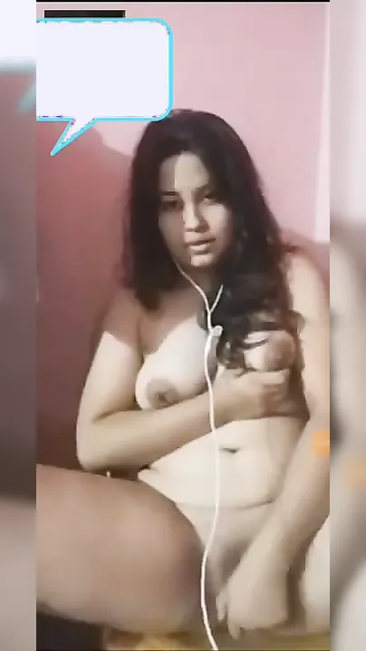 Horny Gf Masturbating With Dildo During Video Call
