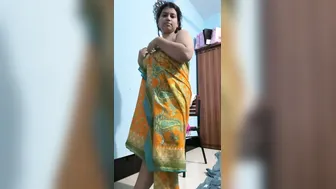 Curvy Babe Stripping Out Of Her Saree Showing It All