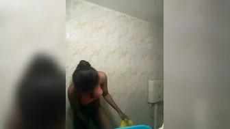 GF Shaving Her Pussy Recorded For Her Boyfriend