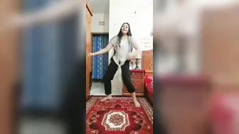 Webcam Girl Teasing And Flashing Her Tits On Live Call