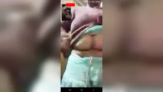 Milf Sending Naughty Nude Selfies To Her Side Piece