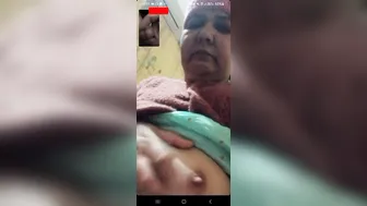 Milf Sending Naughty Nude Selfies To Her Side Piece