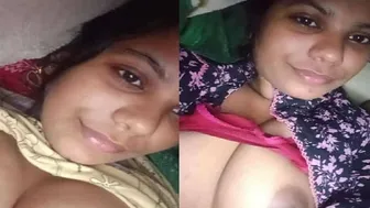 GF Snapping Selfie Of Her Bare Tits For Bf