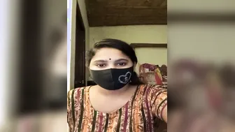 Masked Cutie Showing Thick Tits And Sexy Pussy Naked