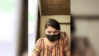 Masked Cutie Showing Thick Tits And Sexy Pussy Naked