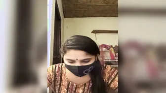 Masked Cutie Showing Thick Tits And Sexy Pussy Naked