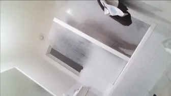 Sexy Babe Bathing Naked And Fingering Herself On Tape