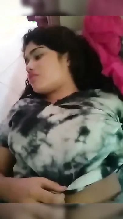 Hot Gf Moaning Loud While Getting Her Pussy Fucked